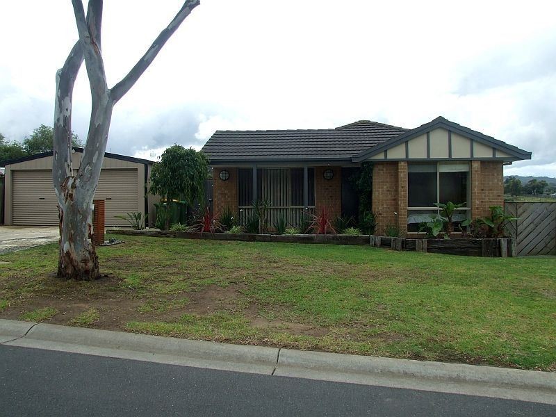 16 Edan Court, Pakenham VIC 3810