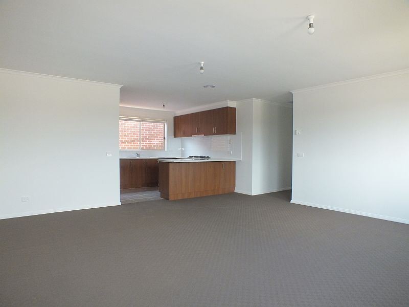 26 Discovery Street, Pakenham VIC 3810