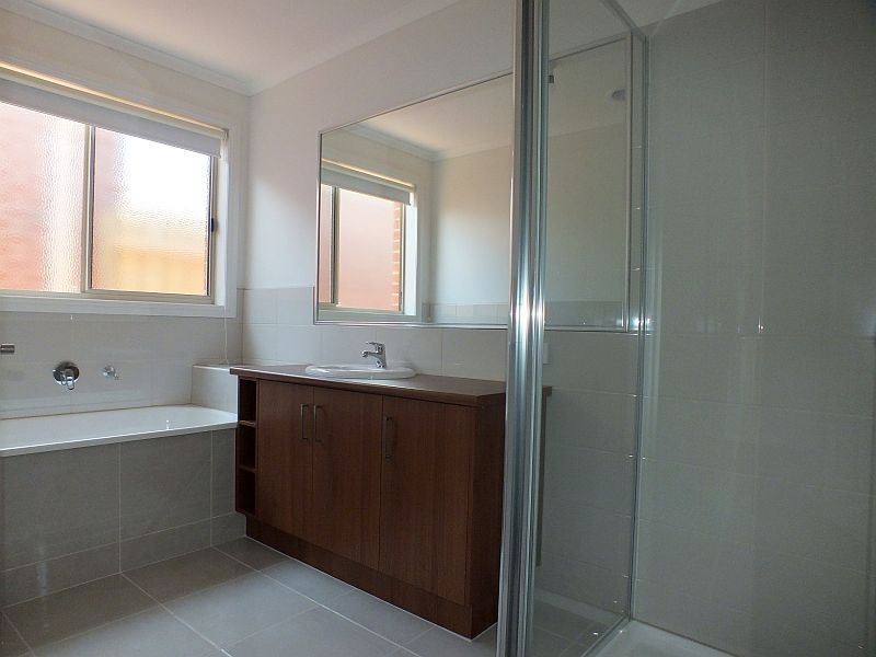 26 Discovery Street, Pakenham VIC 3810