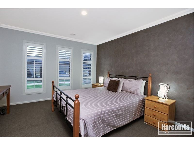 43 Villella Drive, Pakenham VIC 3810