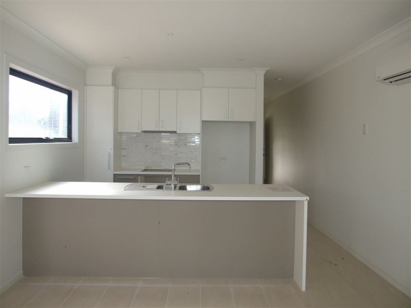 27 Flemington Rise, Officer VIC 3809