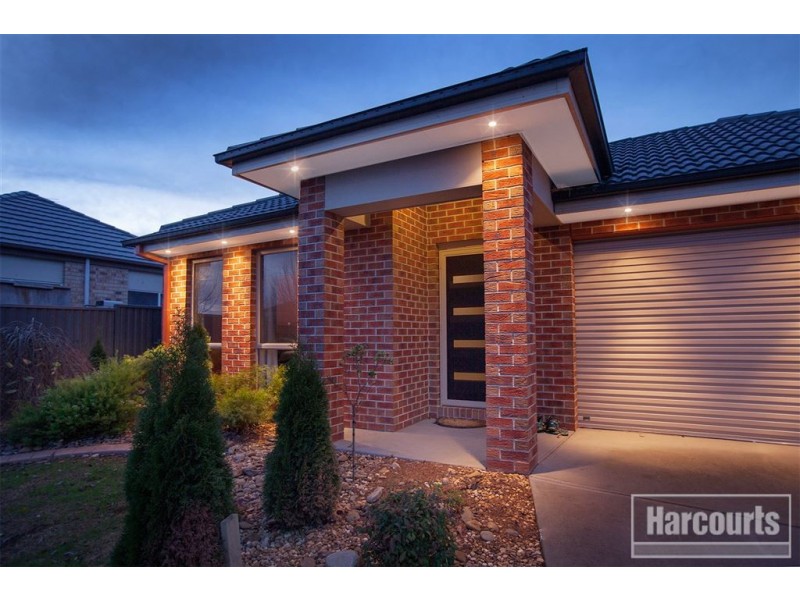 34 Downing Square, Pakenham VIC 3810