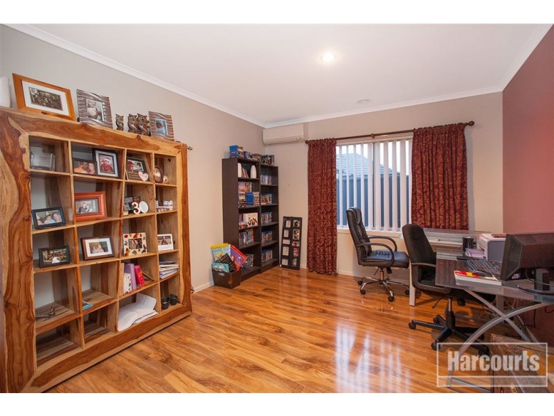 34 Downing Square, Pakenham VIC 3810