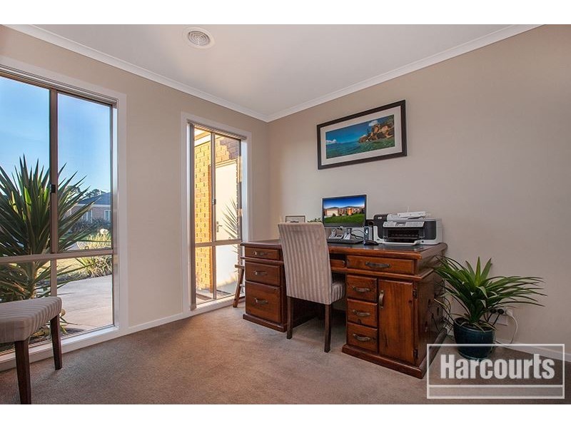 26 Pomegranate Way, Pakenham VIC 3810