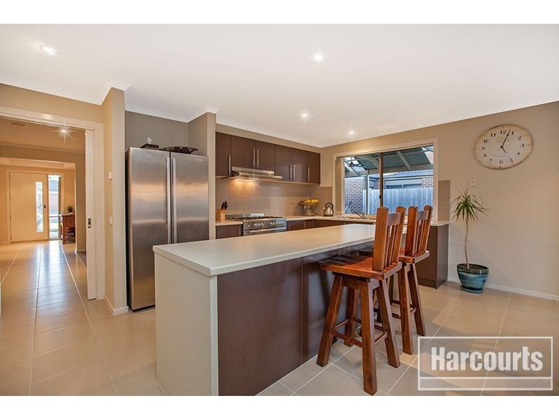 26 Pomegranate Way, Pakenham VIC 3810