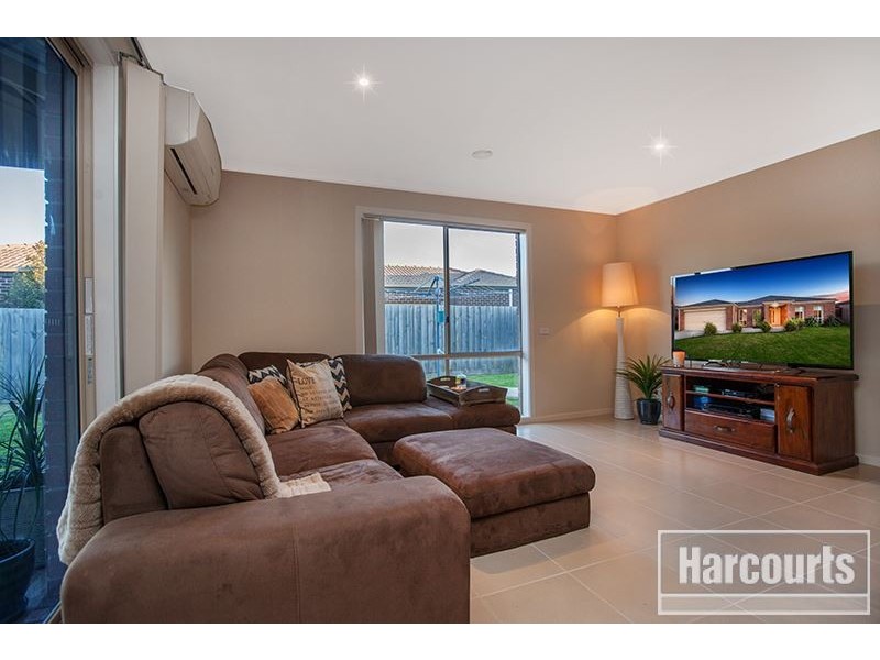 26 Pomegranate Way, Pakenham VIC 3810