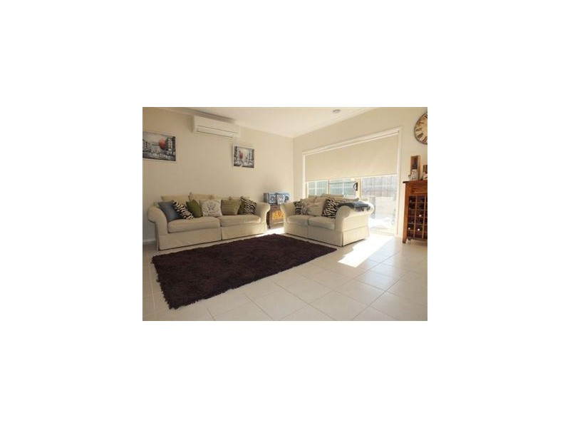 5 Cassina Link, Pakenham VIC 3810