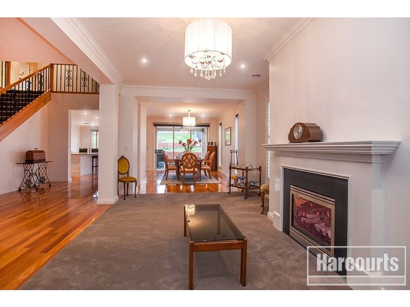 28 Overland Rise, Pakenham VIC 3810