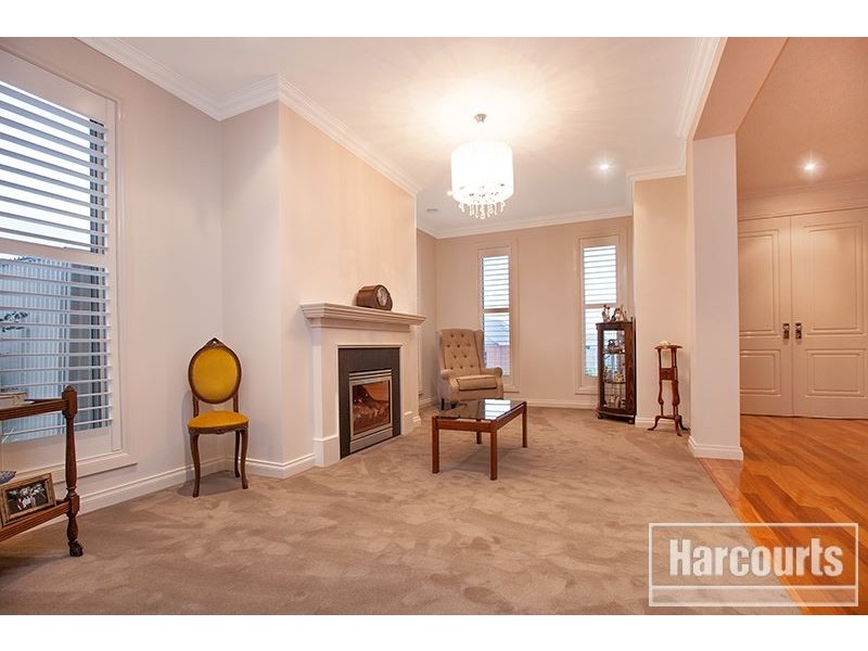 28 Overland Rise, Pakenham VIC 3810