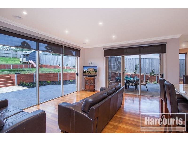 28 Overland Rise, Pakenham VIC 3810