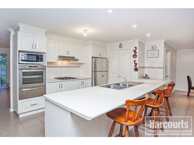 26 Hartland Circuit, Pakenham VIC 3810
