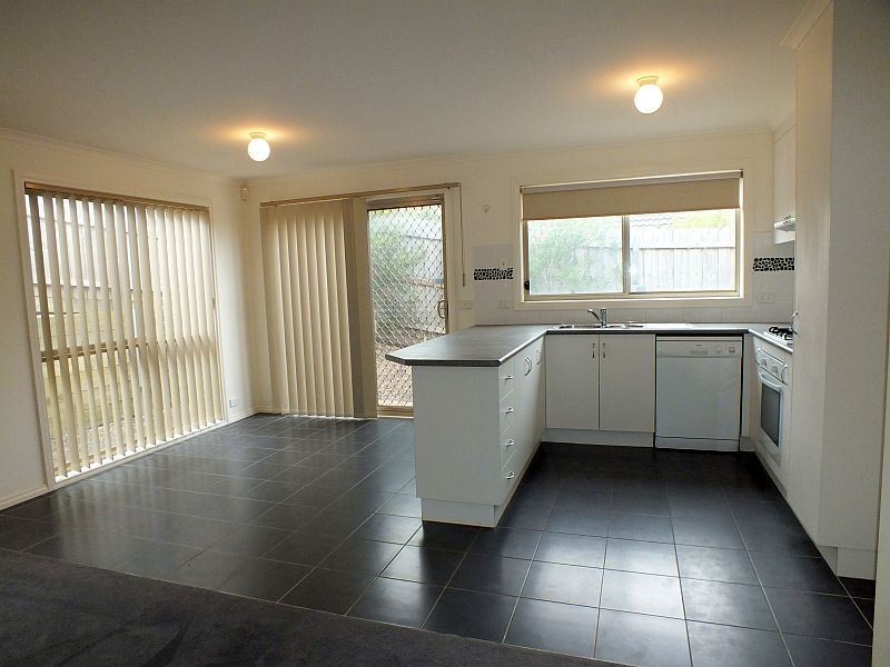 11/51 Leigh Drive, Pakenham VIC 3810