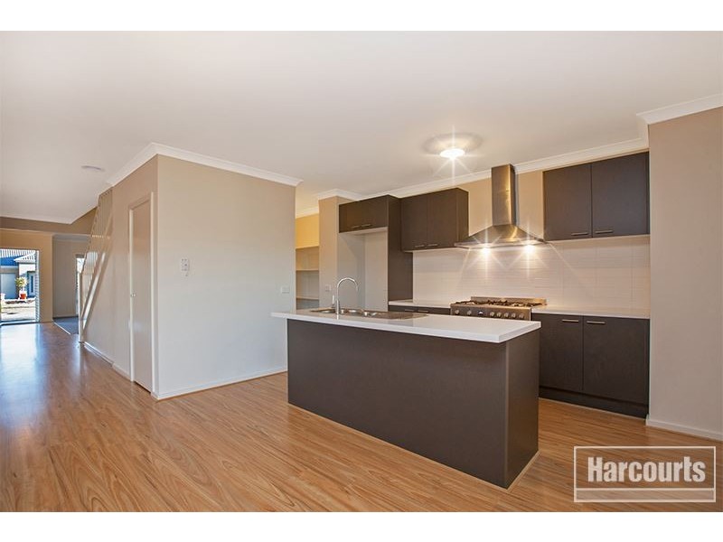 12 Everly Circuit, Pakenham VIC 3810