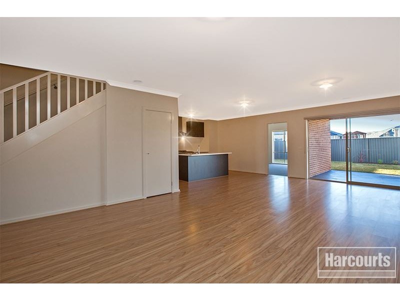 12 Everly Circuit, Pakenham VIC 3810