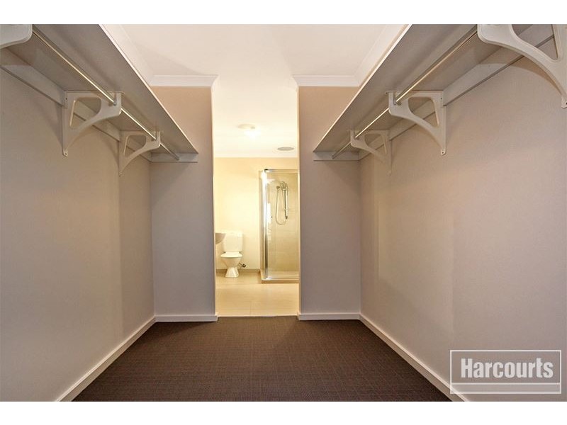 12 Everly Circuit, Pakenham VIC 3810