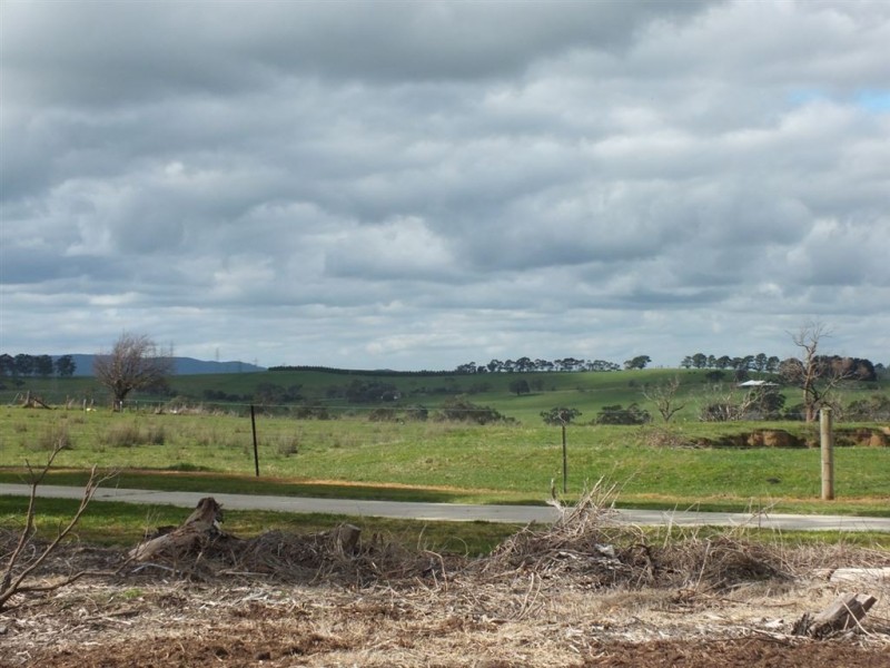 12 Abrehart Road, Pakenham VIC 3810