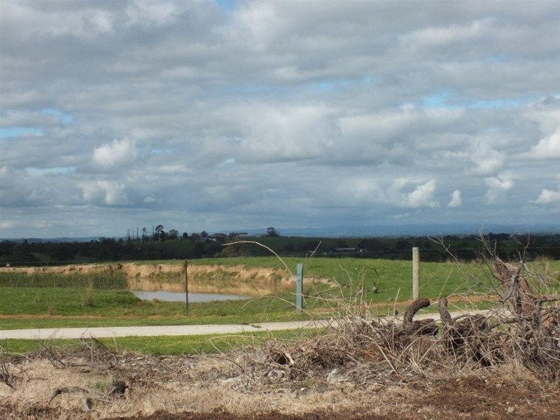 12 Abrehart Road, Pakenham VIC 3810