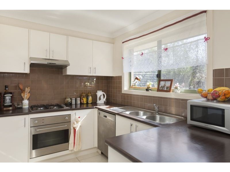 6/79 Strathavan Drive, Berwick VIC 3806