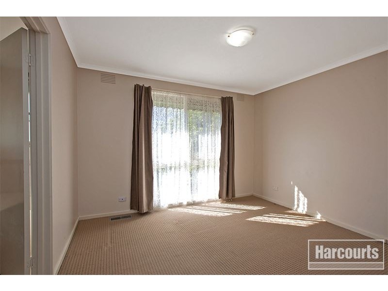 15 Thwaites Road, Pakenham VIC 3810