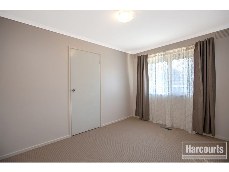 15 Thwaites Road, Pakenham VIC 3810