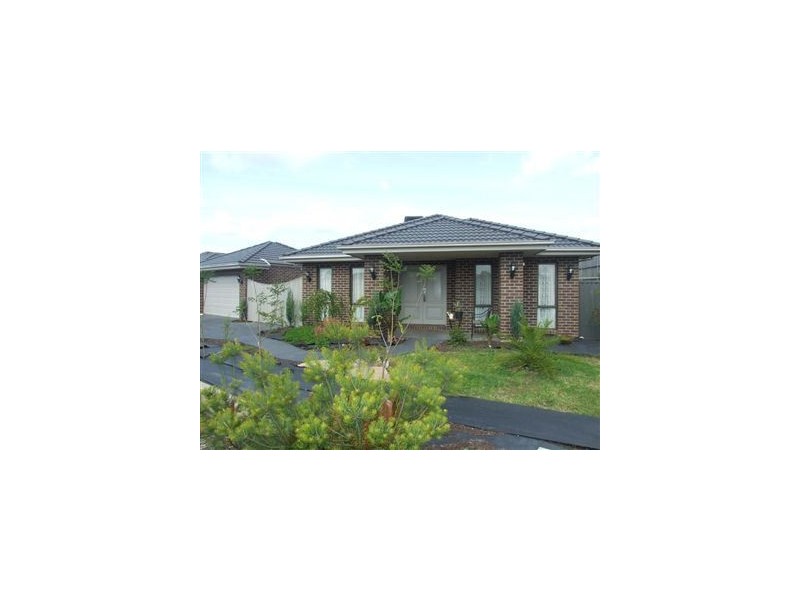 17 Downing Square, Pakenham VIC 3810
