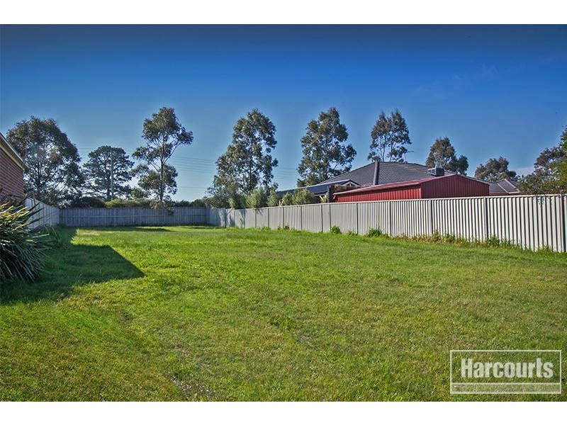 30 St Leonard Way, Pakenham VIC 3810