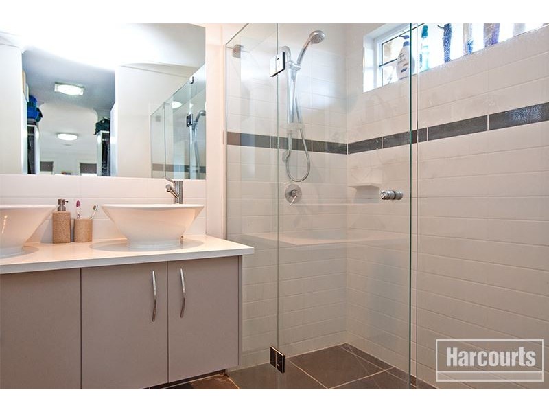 15 Windermere Boulevard, Pakenham VIC 3810