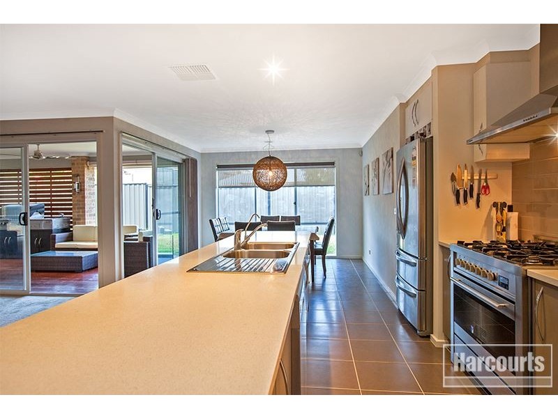 15 Windermere Boulevard, Pakenham VIC 3810