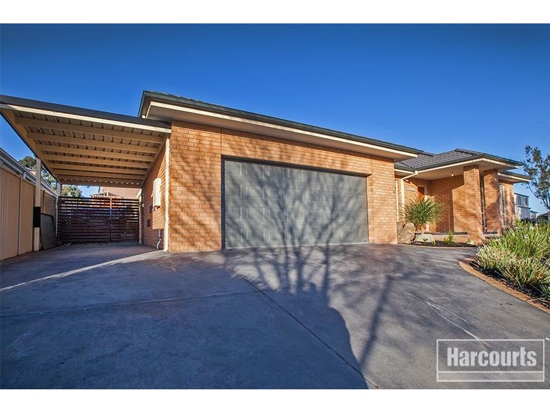 2 Macquarie Circuit, Pakenham VIC 3810
