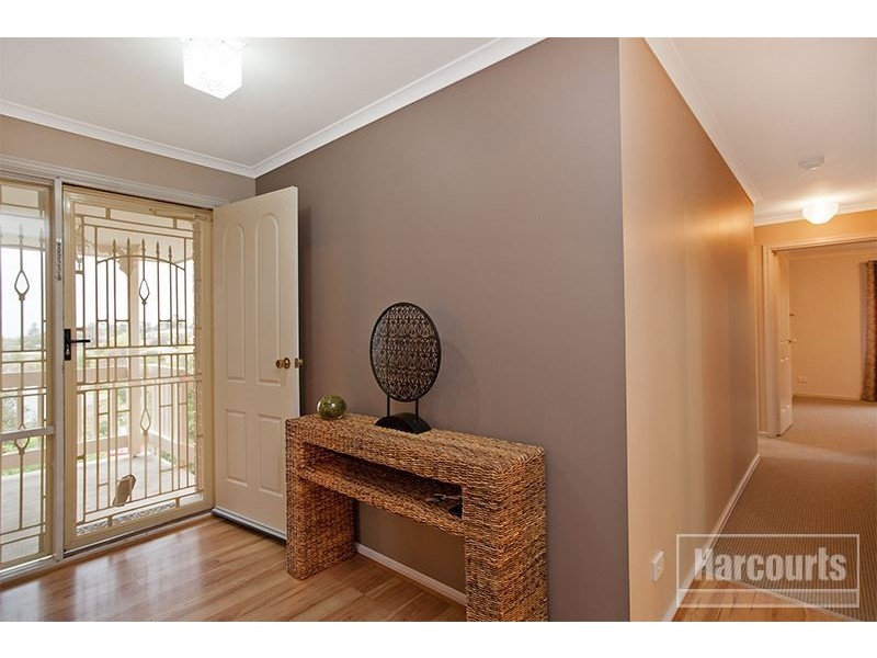 2 Lachlan Court, Pakenham VIC 3810