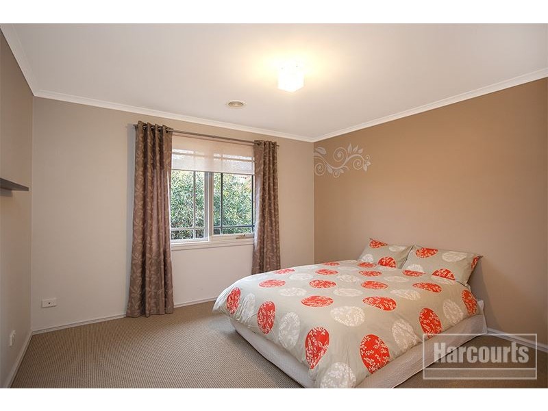 2 Lachlan Court, Pakenham VIC 3810