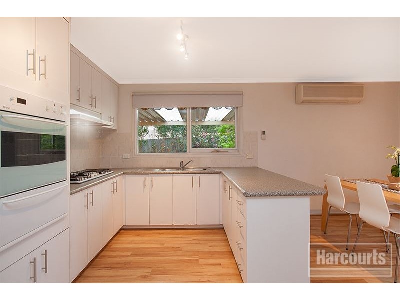 2 Lachlan Court, Pakenham VIC 3810