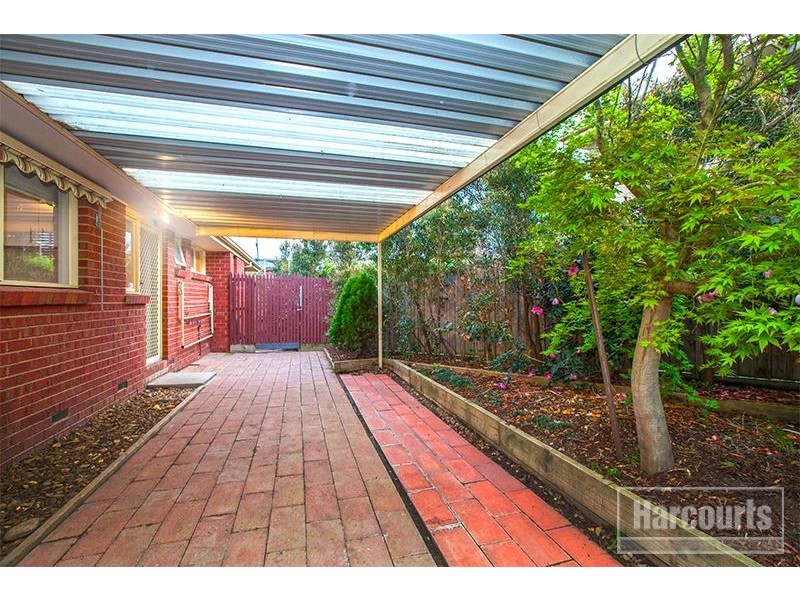 2 Lachlan Court, Pakenham VIC 3810