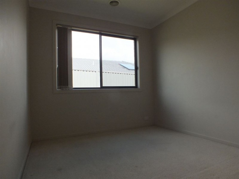 38 Wild Cherry Avenue, Pakenham VIC 3810