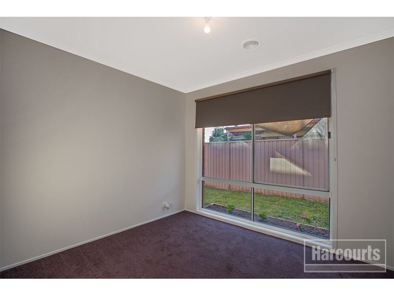 18 Hartland Circuit, Pakenham VIC 3810