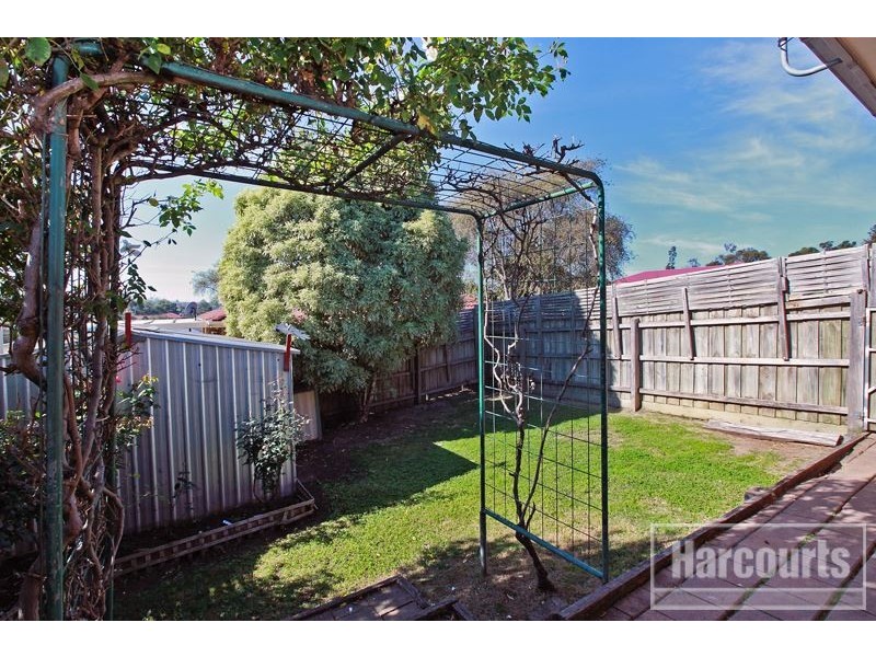 137 Eagle Drive, Pakenham VIC 3810