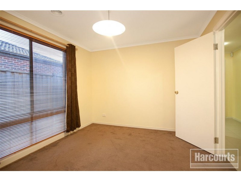 30 Honeyeater Way, Pakenham VIC 3810