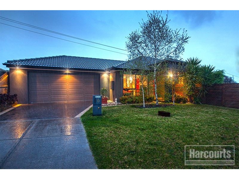 6 Jonathan Place, Pakenham VIC 3810