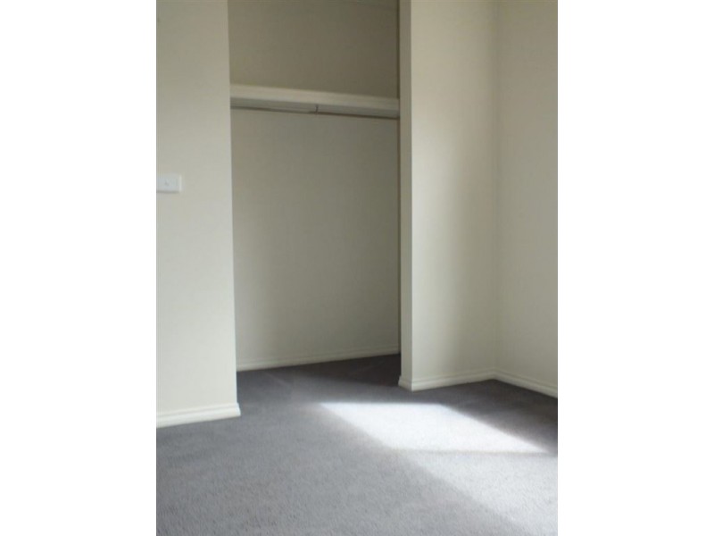 24 Kosta Boda Boulevard, Pakenham VIC 3810