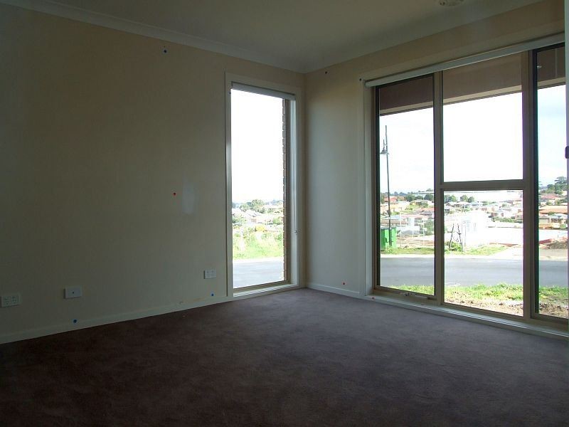 42 Victoria Place, Pakenham VIC 3810