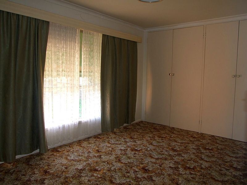 18 Henry Street, Pakenham VIC 3810