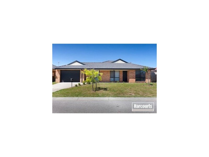 24 Freeman Drive, Pakenham VIC 3810