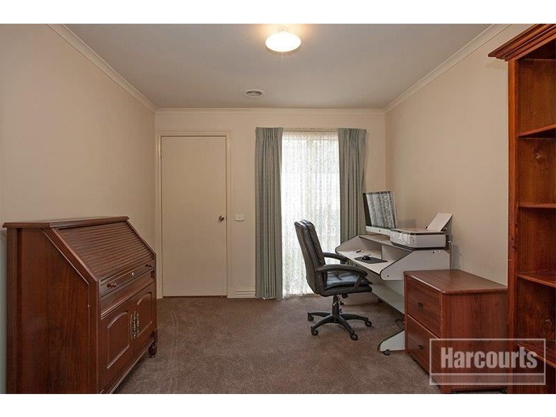 9 Willowbank Pocket, Pakenham VIC 3810