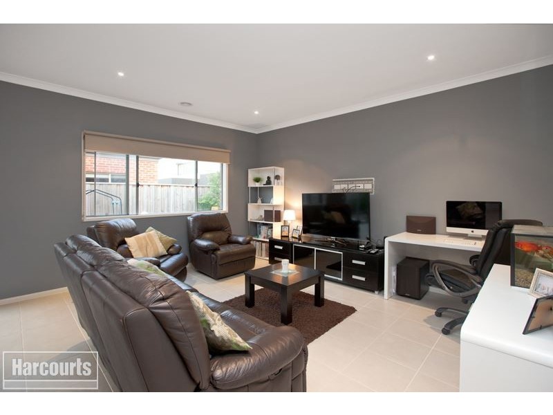 25 Rush Lily Drive, Officer VIC 3809