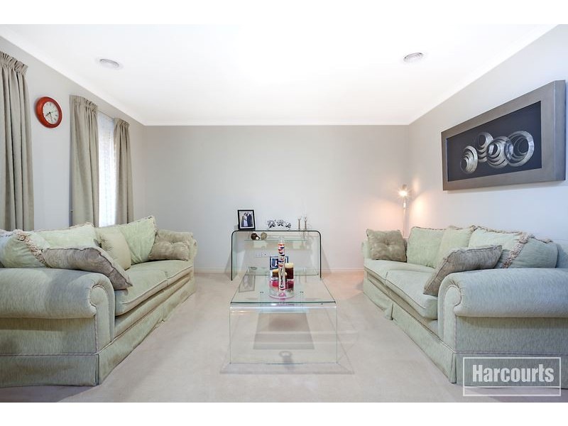 5 Kingfisher Court, Pakenham VIC 3810