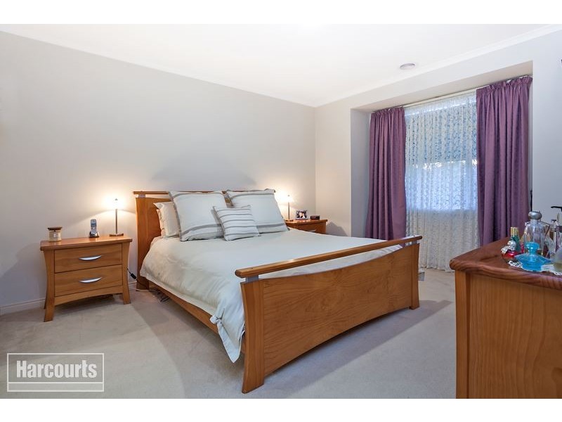 5 Kingfisher Court, Pakenham VIC 3810