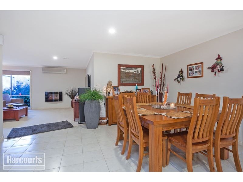 5 Kingfisher Court, Pakenham VIC 3810