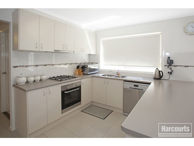 31 Sienna Way, Pakenham VIC 3810