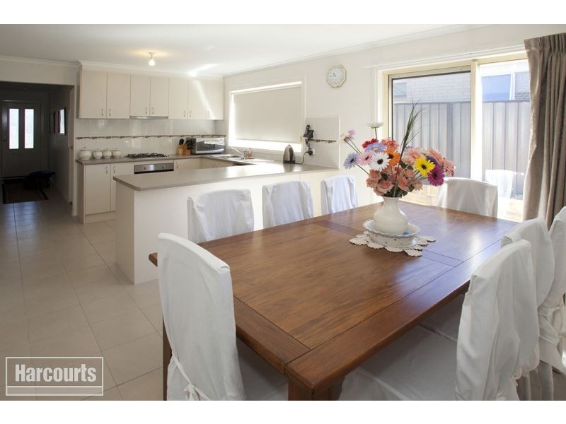 31 Sienna Way, Pakenham VIC 3810