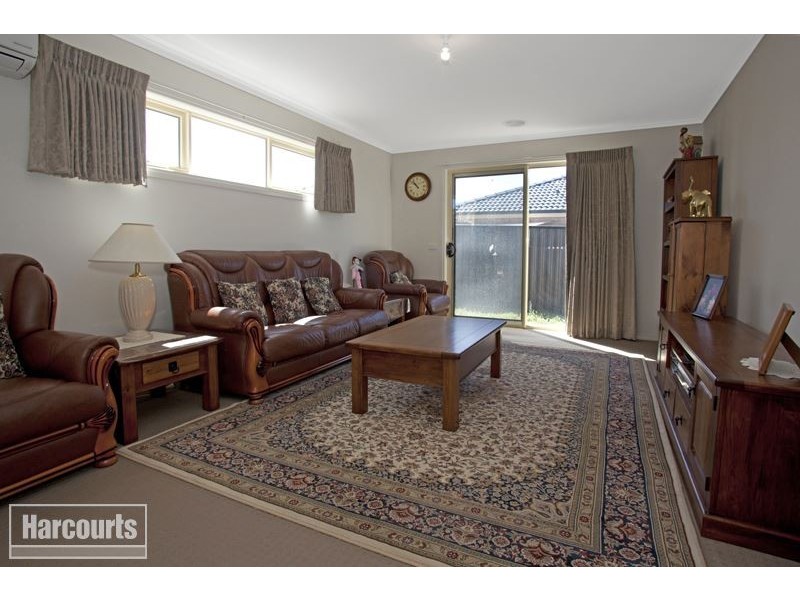 31 Sienna Way, Pakenham VIC 3810